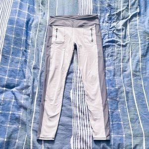 Fabletics Gray & White Zipper-Pocket Atheletic Leggings [Size S] 🤍